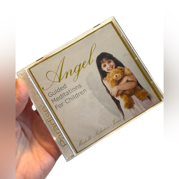 Roberton-Jones Michelle 
Angel: Guided Meditations for Children CD - Picture 1 of 4